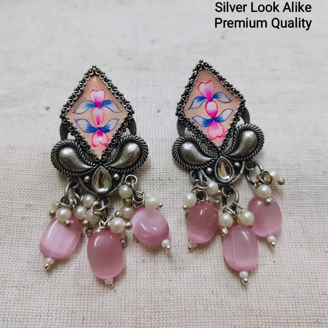 Diamond Shaped Enamel Earring with Pearl and Monalisa Beads | Sarichka