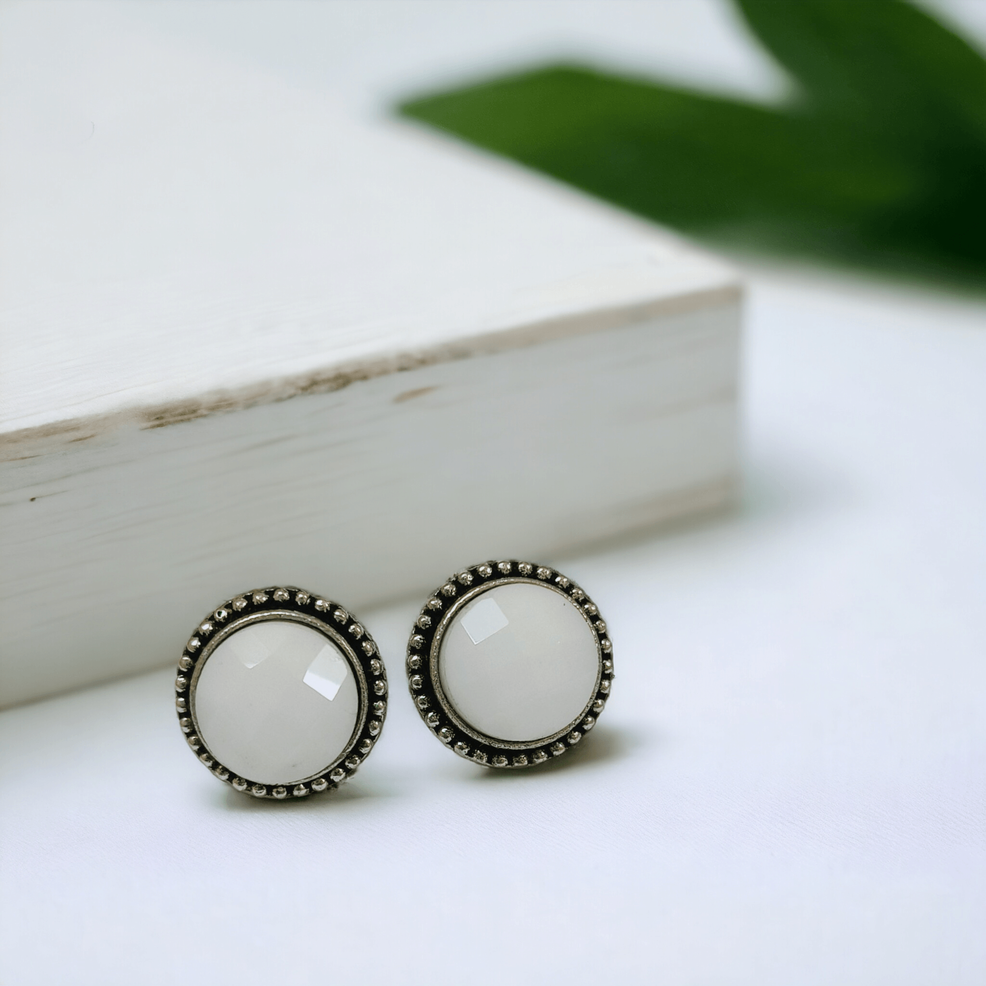 Replica Stone Oxidised Stud | Sarichka