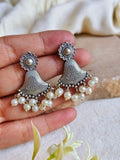 Antique Silver Pearl Stud Earrings | Sarichka
