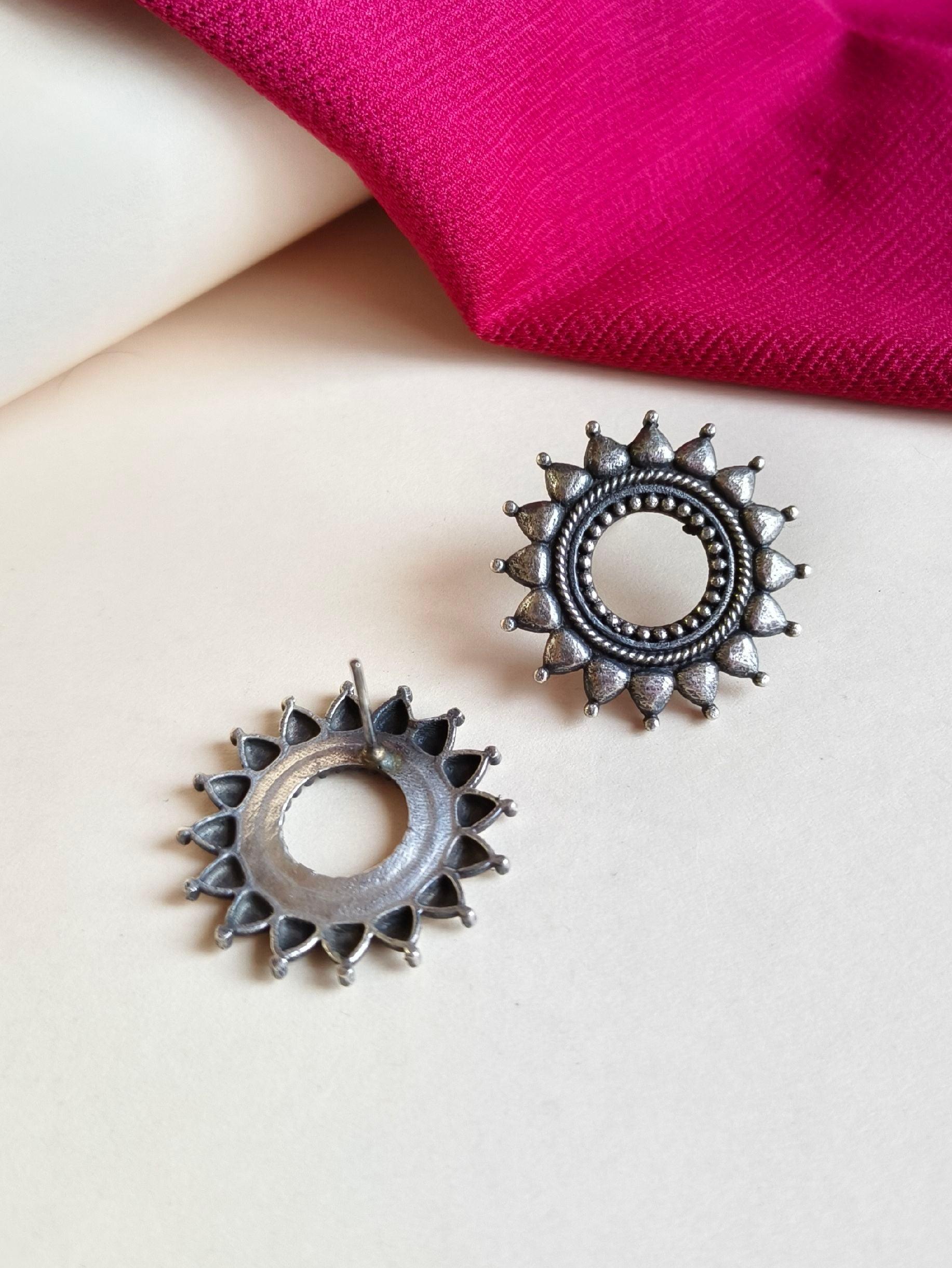 Oxidised Silver Sparkle Choker Set with Studs | Sarichka Fashion