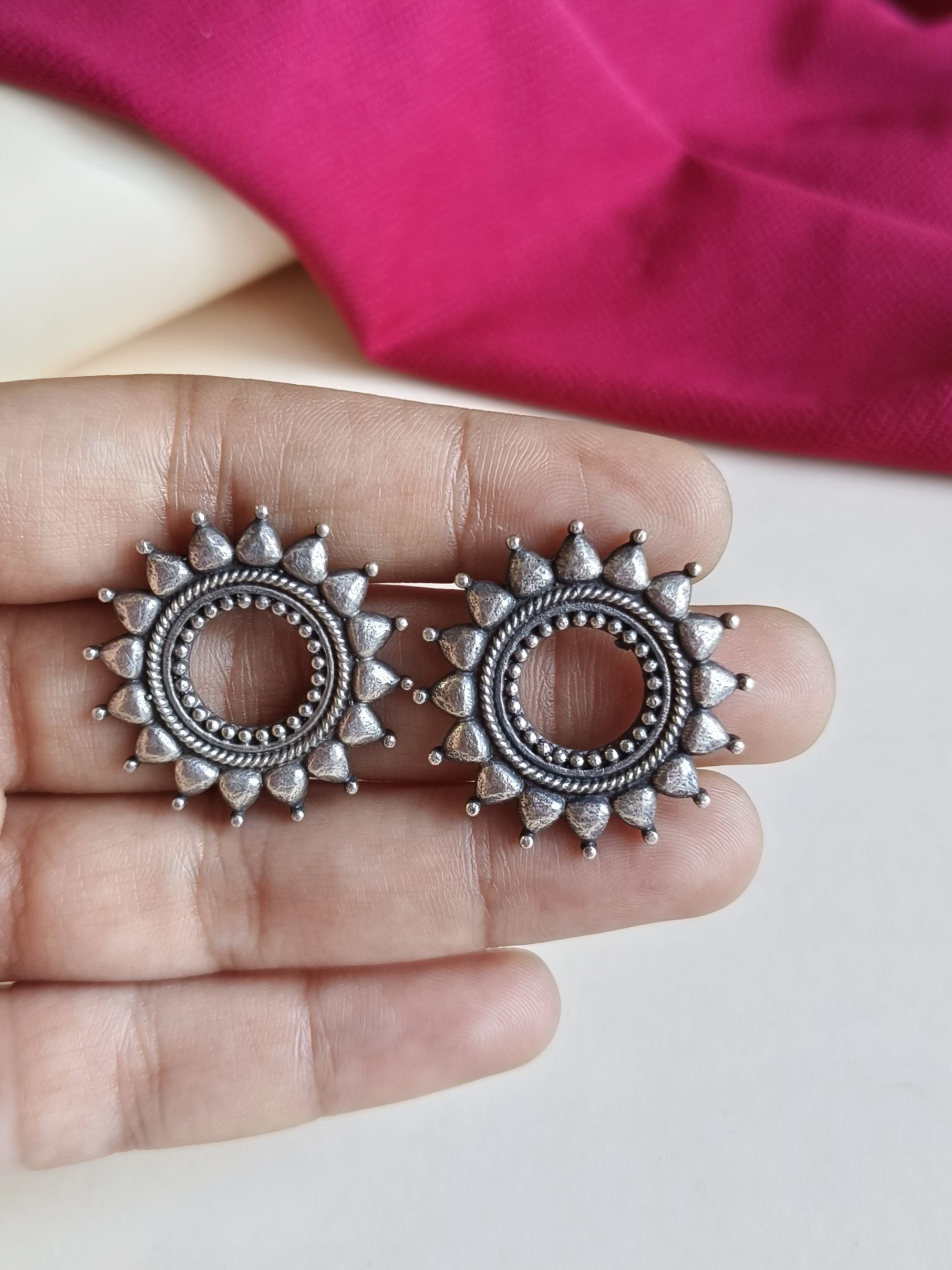 Oxidised Silver Sparkle Choker Set with Studs | Sarichka Fashion