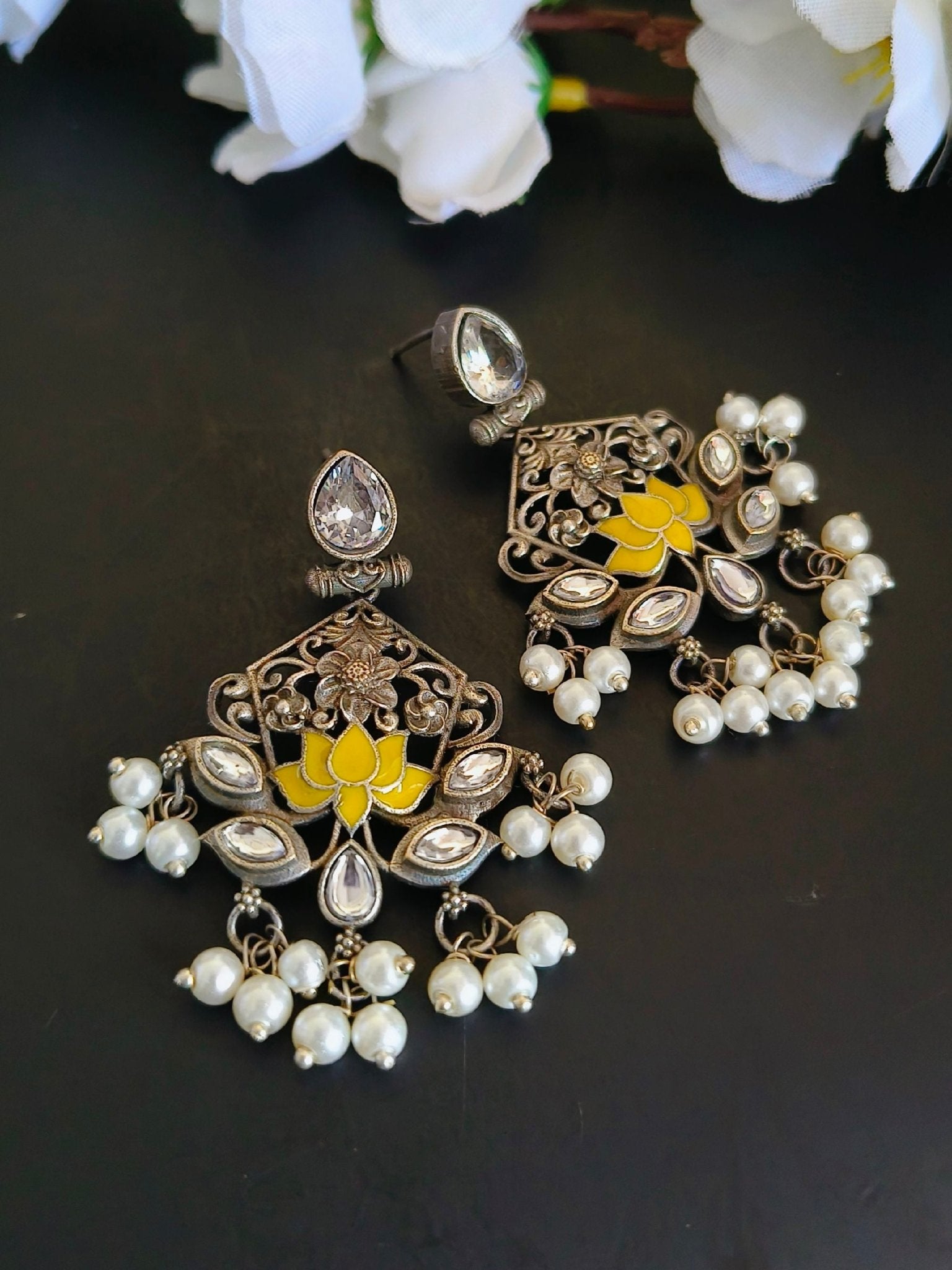 Clustered Pearl Oxidised Silver Earrings | Sarichka - Sarichka FashionSarichka Fashion